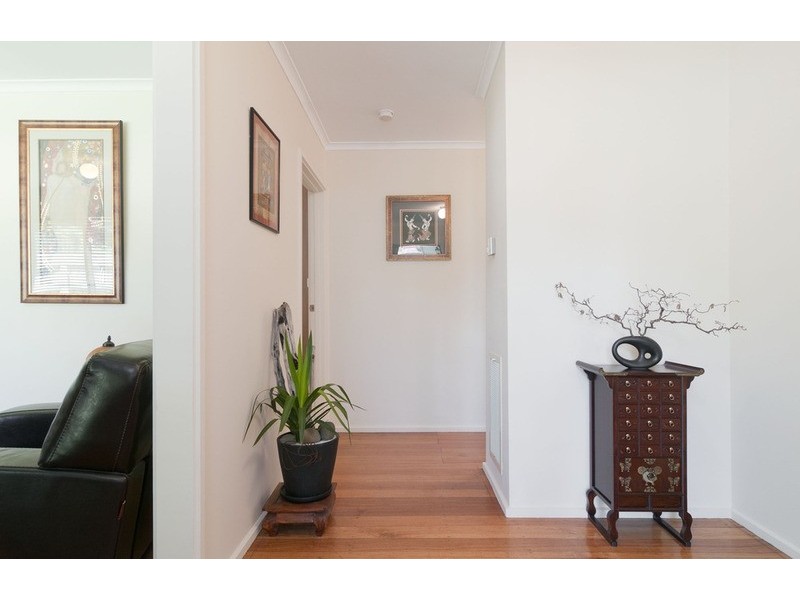5 Uralla Court, Mooroolbark VIC 3138