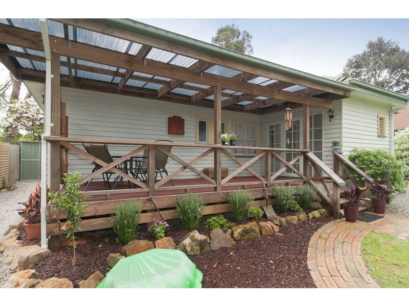 32 Pascoe Avenue, Croydon VIC 3136