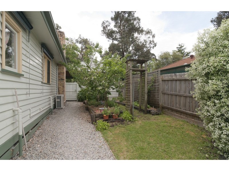 32 Pascoe Avenue, Croydon VIC 3136