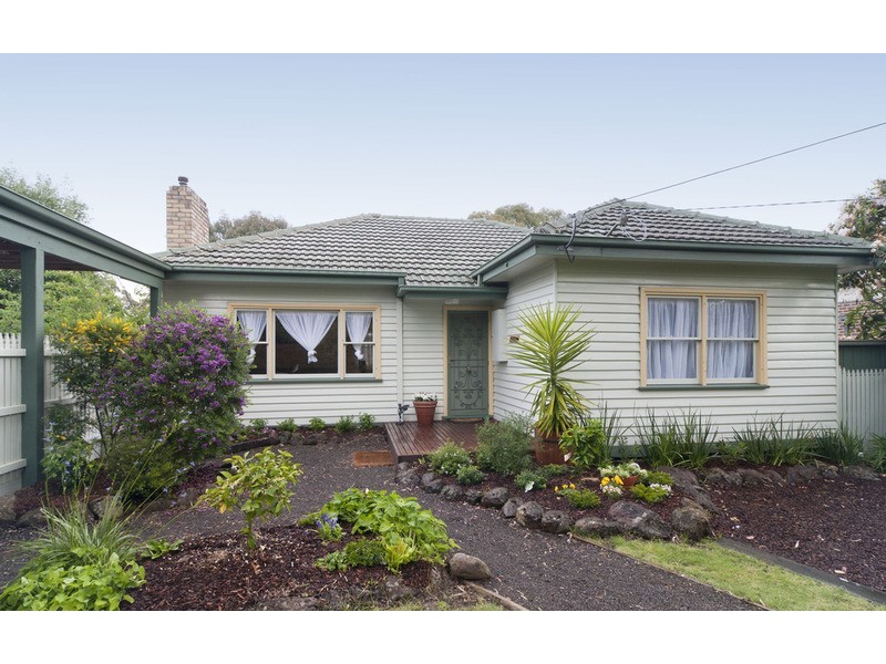 32 Pascoe Avenue, Croydon VIC 3136