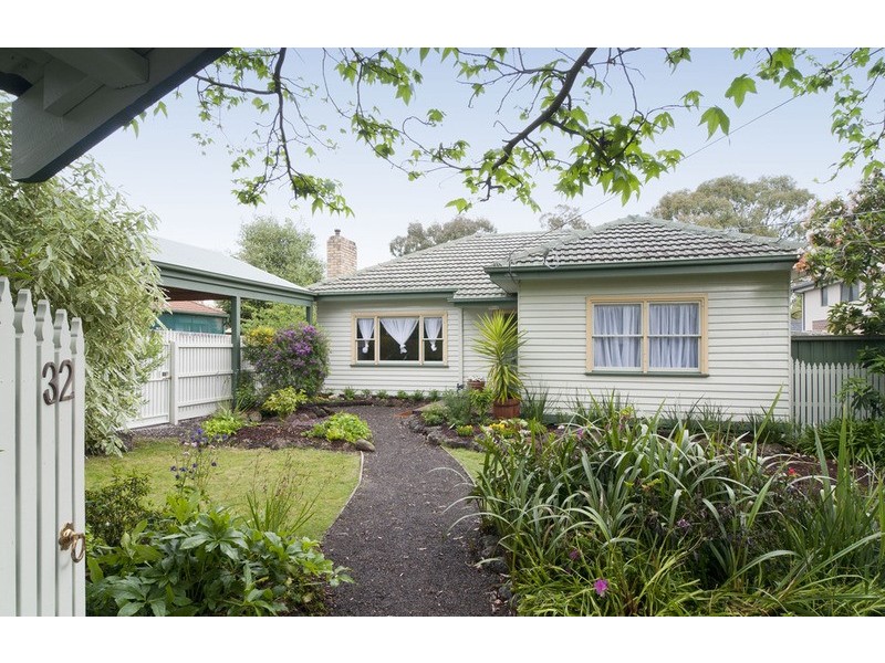 32 Pascoe Avenue, Croydon VIC 3136