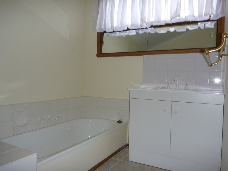 2 Clarendon Court, Mooroolbark VIC 3138