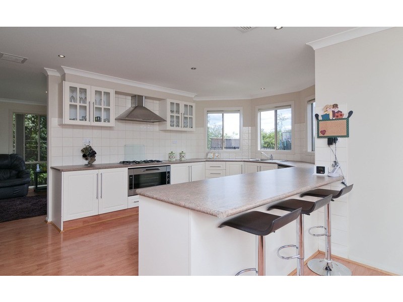7 Freshfield Avenue, Mooroolbark VIC 3138