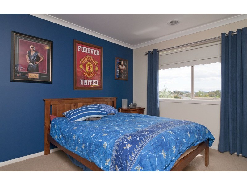 7 Freshfield Avenue, Mooroolbark VIC 3138