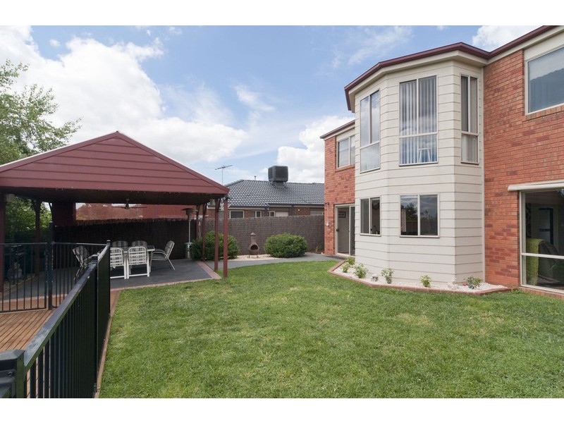 7 Freshfield Avenue, Mooroolbark VIC 3138