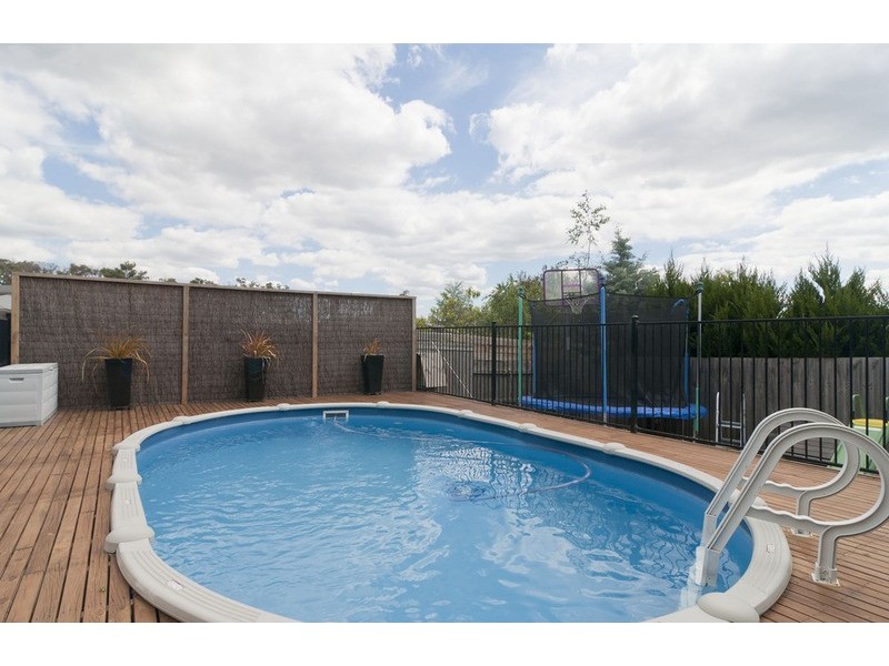 7 Freshfield Avenue, Mooroolbark VIC 3138