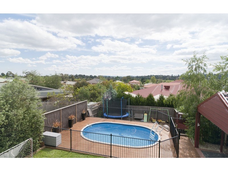 7 Freshfield Avenue, Mooroolbark VIC 3138