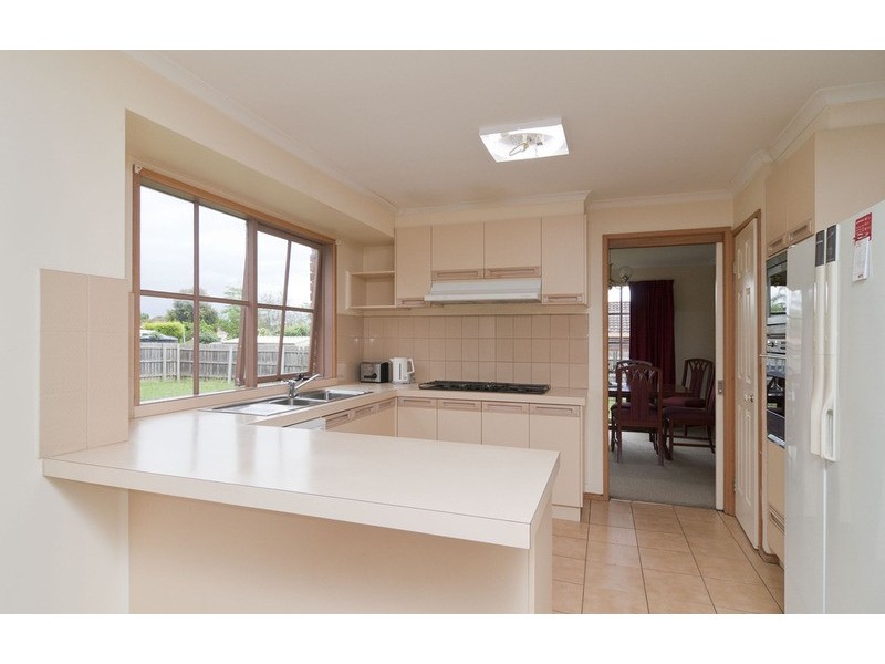 92 Blackburn Road, Mooroolbark VIC 3138