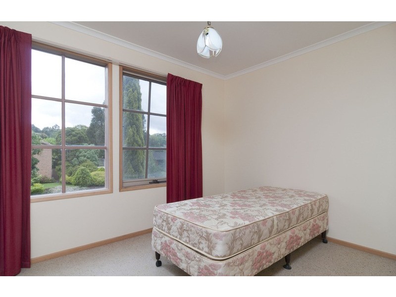 92 Blackburn Road, Mooroolbark VIC 3138