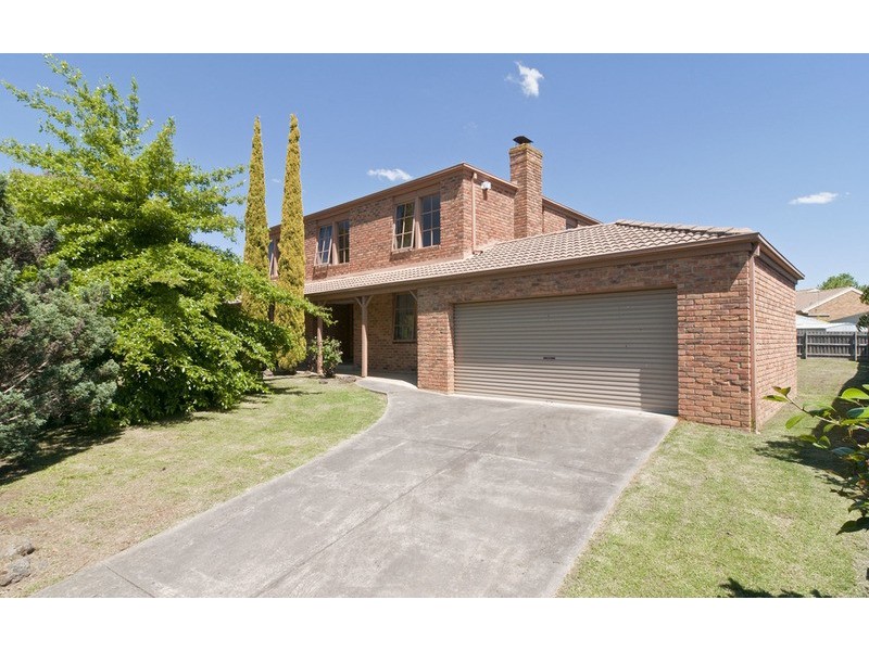 92 Blackburn Road, Mooroolbark VIC 3138