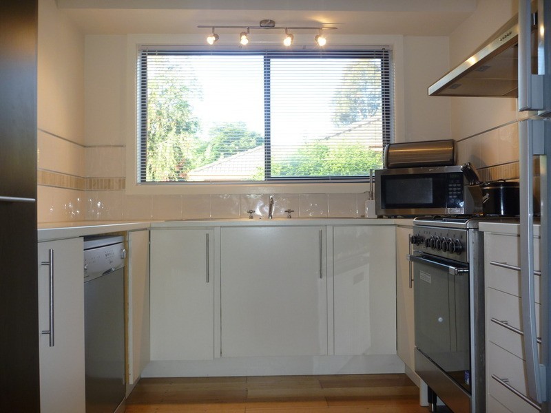 2 Moana Drive, Mooroolbark VIC 3138