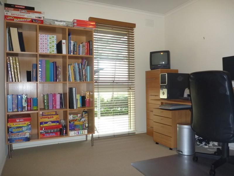 2 Moana Drive, Mooroolbark VIC 3138