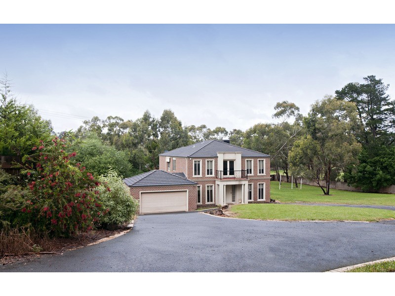 26 Pine Road, Mooroolbark VIC 3138