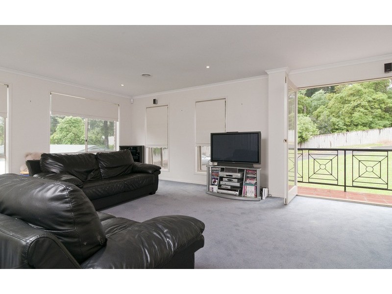 26 Pine Road, Mooroolbark VIC 3138