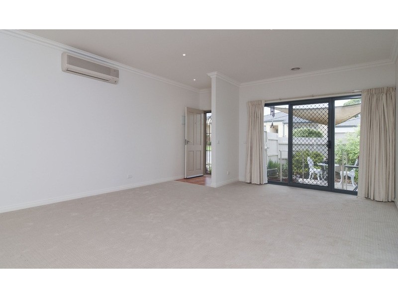 3/110 ‘The Oaks’ Hull Road, Croydon VIC 3136