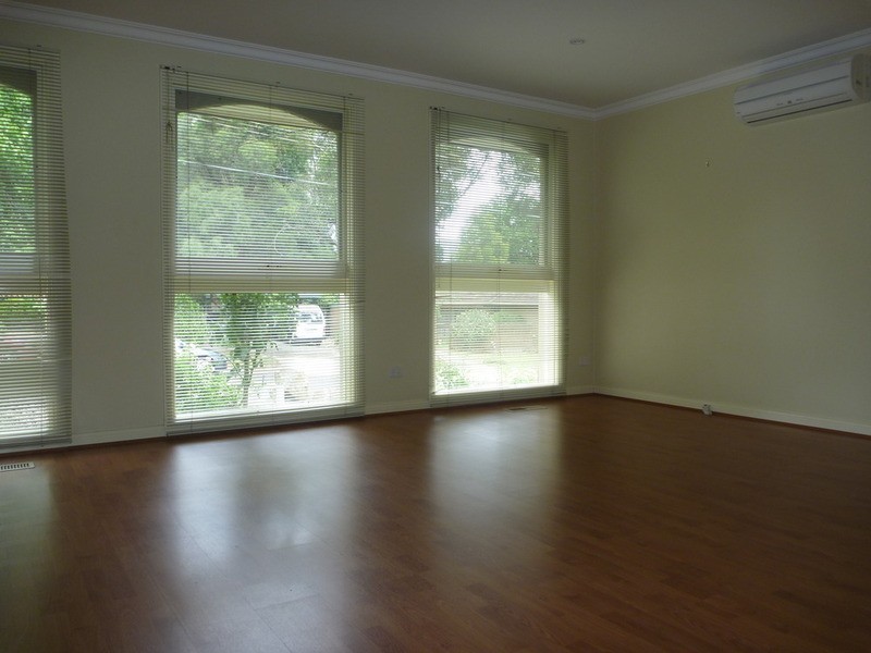 11 Bulga Street, Mooroolbark VIC 3138