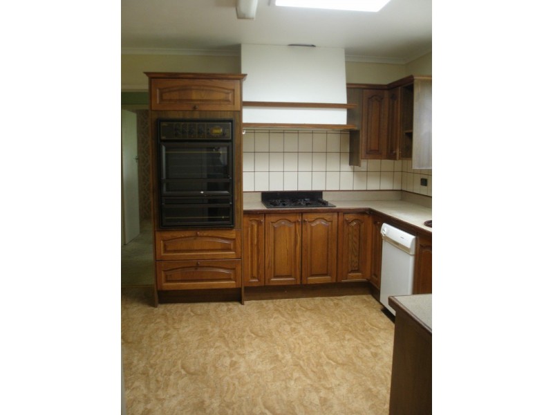 10 Wimbledon Court, Mooroolbark VIC 3138