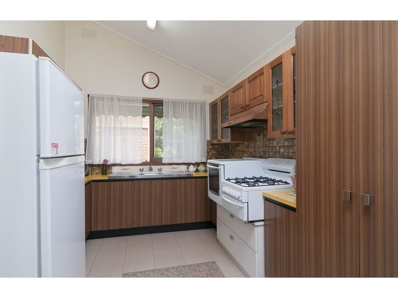 12 Masefield Avenue, Mooroolbark VIC 3138