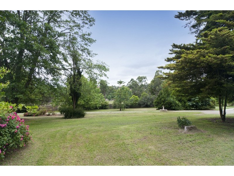 114-118 Taylor Road, Mooroolbark VIC 3138