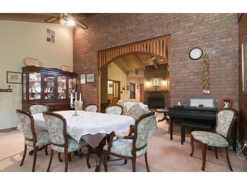 114-118 Taylor Road, Mooroolbark VIC 3138