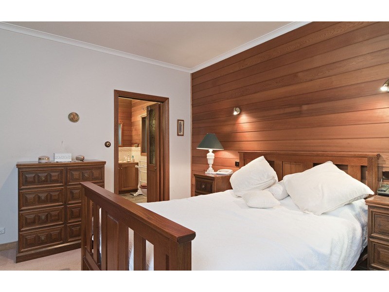 114-118 Taylor Road, Mooroolbark VIC 3138