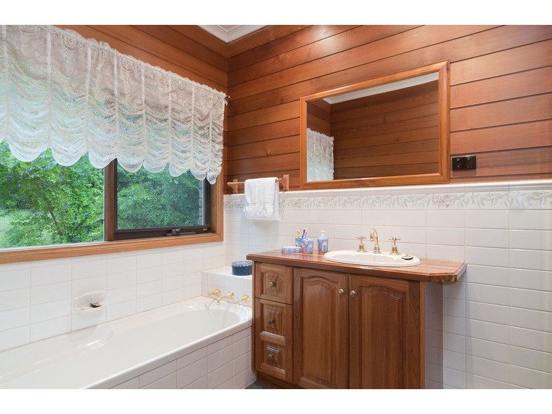 114-118 Taylor Road, Mooroolbark VIC 3138