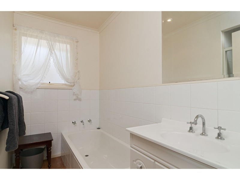 71 Cardigan Road, Mooroolbark VIC 3138