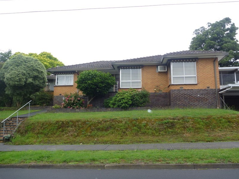 98 Manchester Road, Mooroolbark VIC 3138