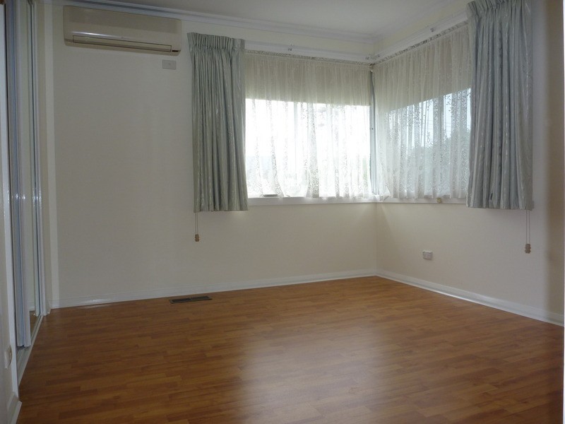 98 Manchester Road, Mooroolbark VIC 3138