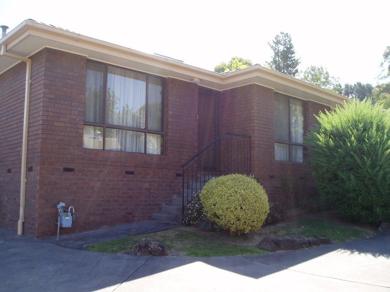 3/4 Starcross Avenue, Croydon VIC 3136