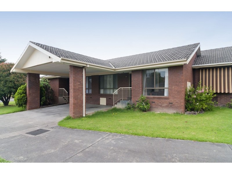 2/47 Newman Road, Croydon VIC 3136