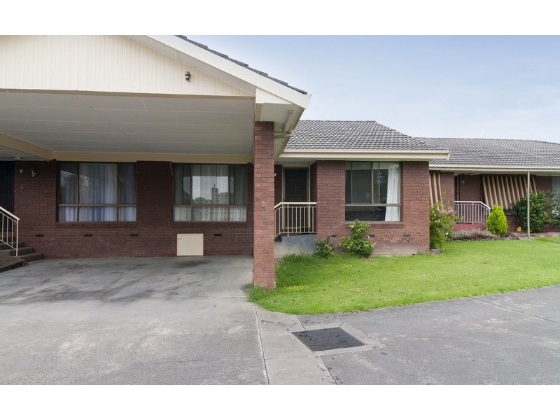 2/47 Newman Road, Croydon VIC 3136
