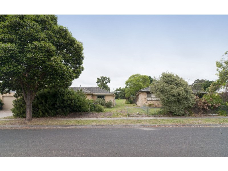 7-9 Gladys Grove, Croydon VIC 3136