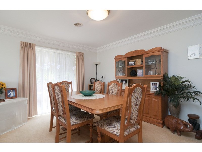7 Wainewright Avenue, Mooroolbark VIC 3138