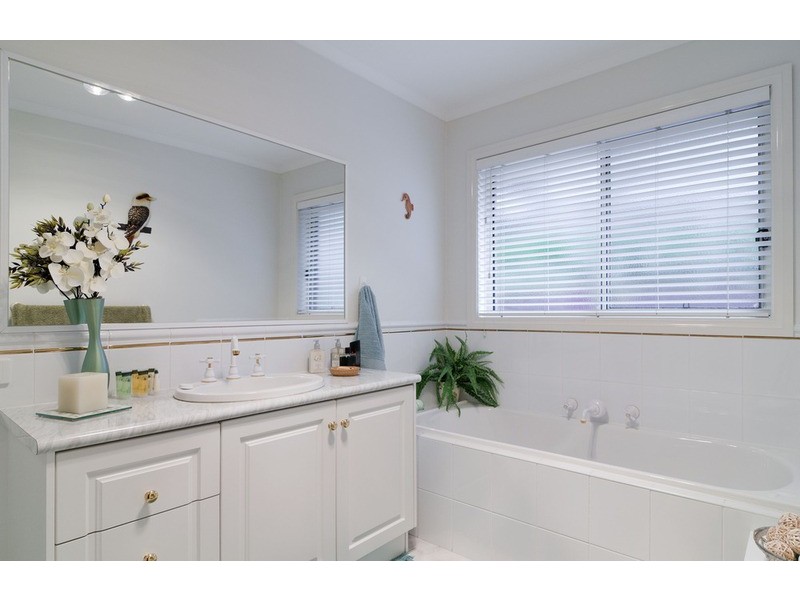 7 Wainewright Avenue, Mooroolbark VIC 3138
