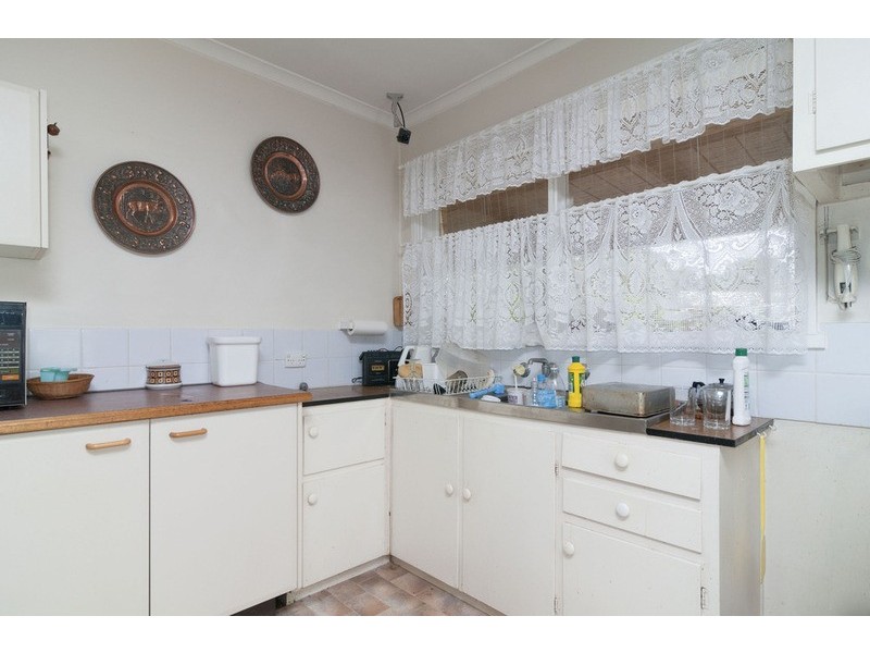 21 Holmes Road, Mooroolbark VIC 3138