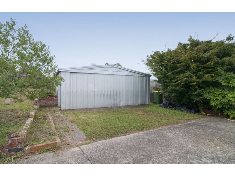 21 Holmes Road, Mooroolbark VIC 3138