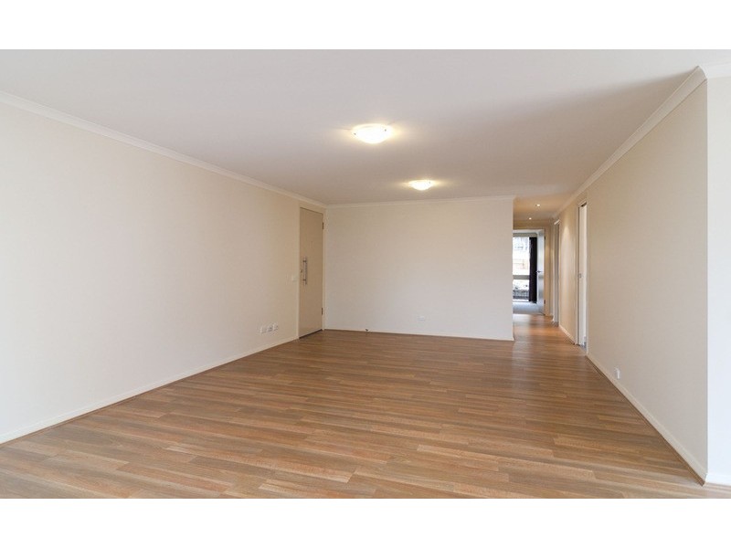 16 Walnut Drive, Kilsyth VIC 3137