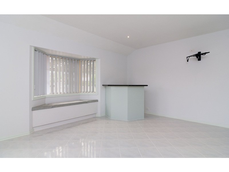 27 Blue Ridge Drive, Mooroolbark VIC 3138