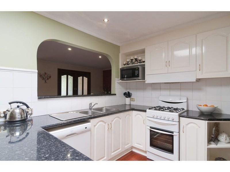 47 Zina Grove, Mooroolbark VIC 3138