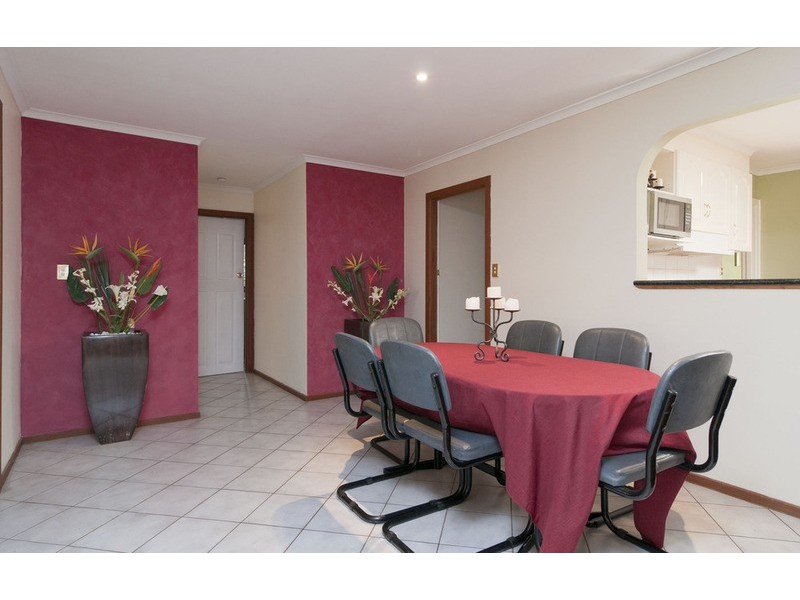 47 Zina Grove, Mooroolbark VIC 3138