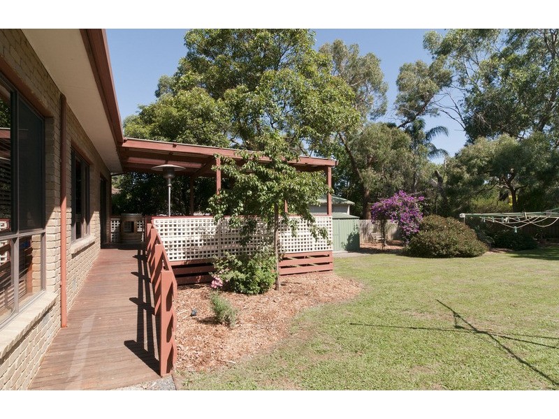 47 Zina Grove, Mooroolbark VIC 3138