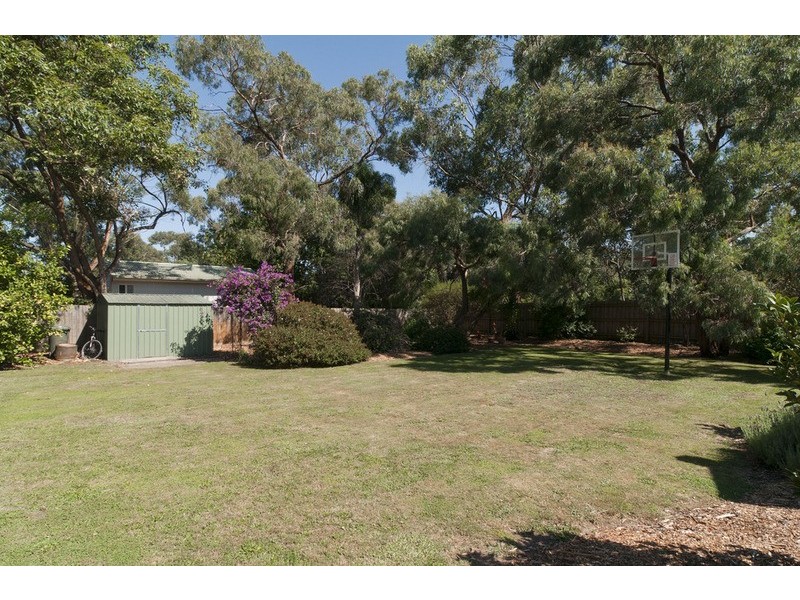 47 Zina Grove, Mooroolbark VIC 3138