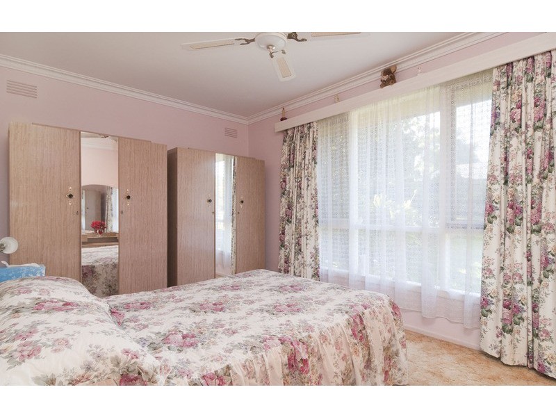 13 Eothen Lane, Kilsyth VIC 3137