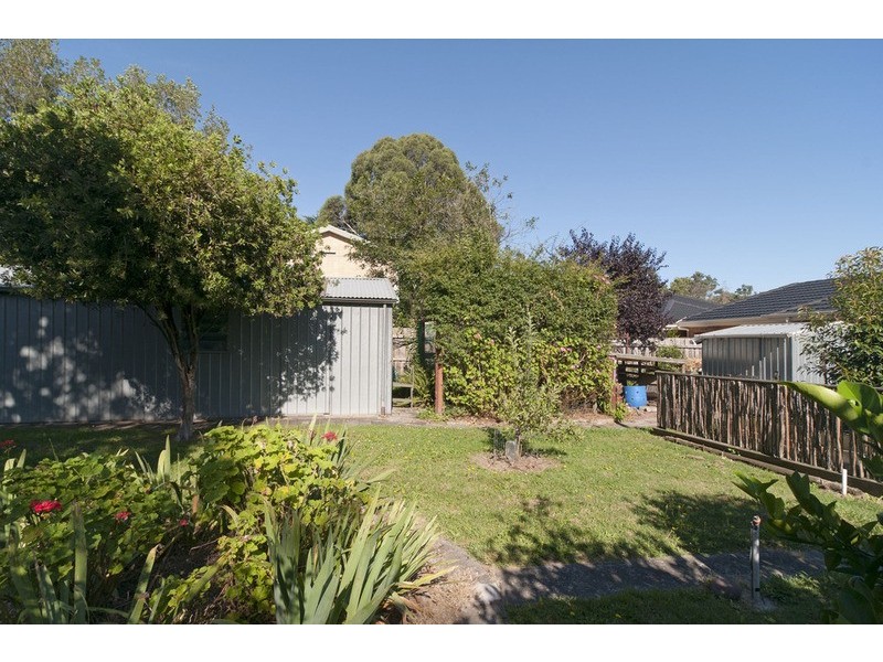 13 Eothen Lane, Kilsyth VIC 3137