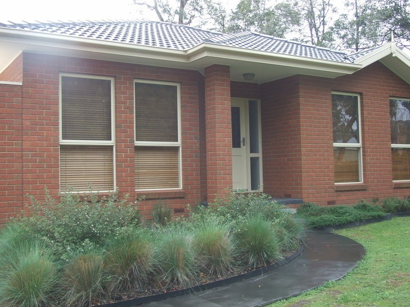 1/9 Bowen Street, Ferntree Gully VIC 3156