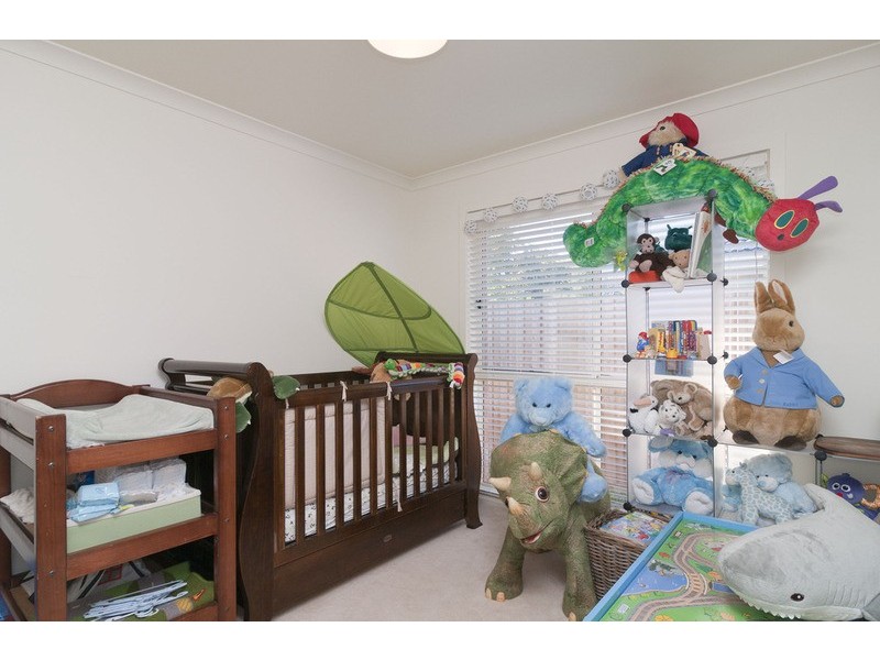 2/18-20 Durham Road, Kilsyth VIC 3137