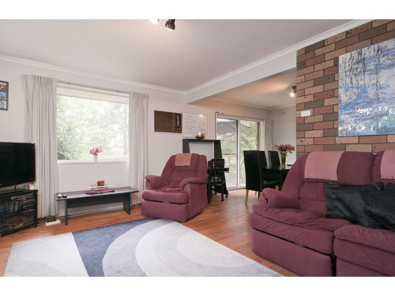 6 Selina Avenue, Mooroolbark VIC 3138