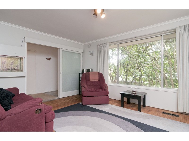 6 Selina Avenue, Mooroolbark VIC 3138