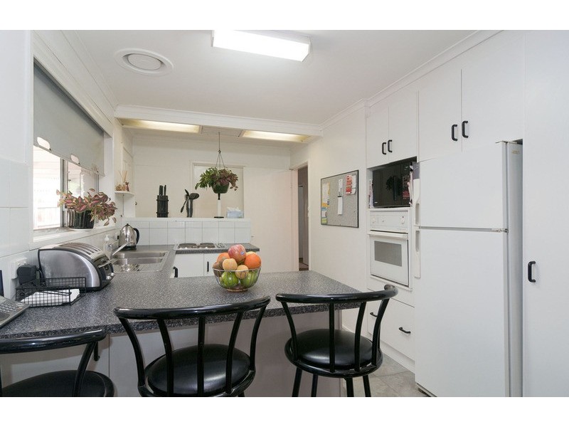 6 Selina Avenue, Mooroolbark VIC 3138